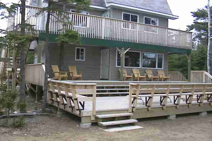 Main Lodge at Black's Bay Lodge